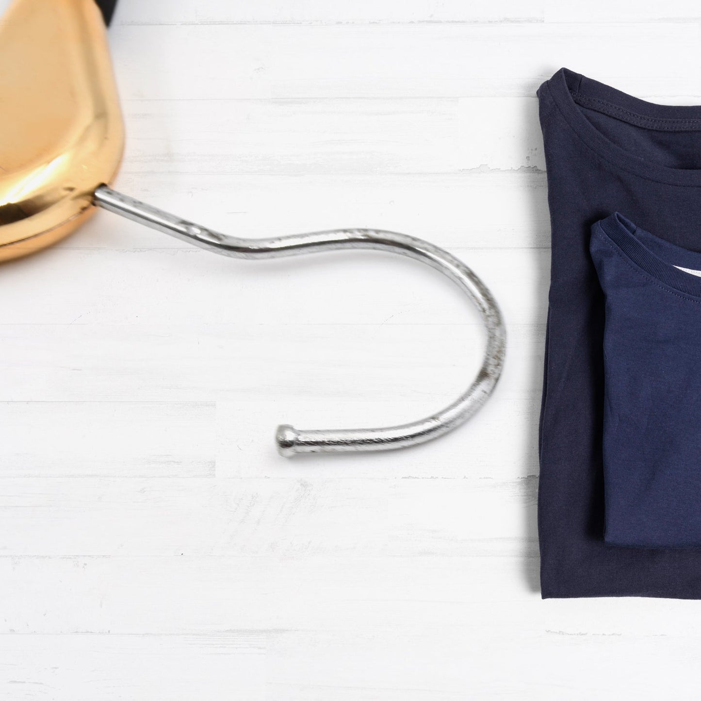 Solid Sponge Hanger Non-Slip Hanger Home No Trace Clothes Hanging Pants Clip Clothing Store Hangers, Clothes Hanger for Closet Wedding Dress Women, Men, Children Clothing (1 Pc)