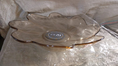 Flower Shape Plastic Dinner / Fruit Plate / Tray / Snacks / Breakfast Plate friendly Plastic Plate for Kids Party Supplies Birthday Holiday Party Dinnerware Supplies (1 Pc)