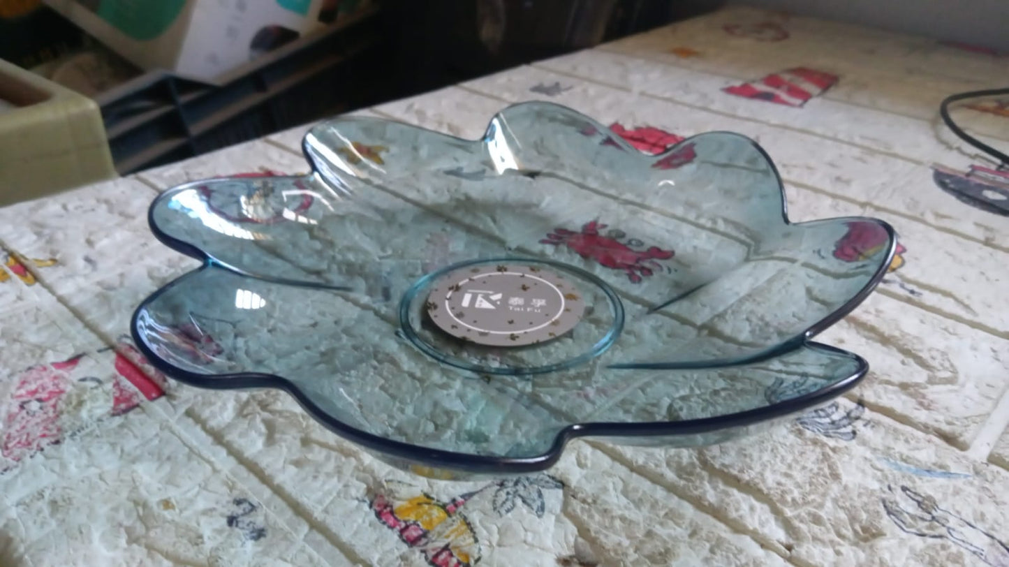 Flower Shape Plastic Dinner / Fruit Plate / Tray / Snacks / Breakfast Plate friendly Plastic Plate for Kids Party Supplies Birthday Holiday Party Dinnerware Supplies (1 Pc)