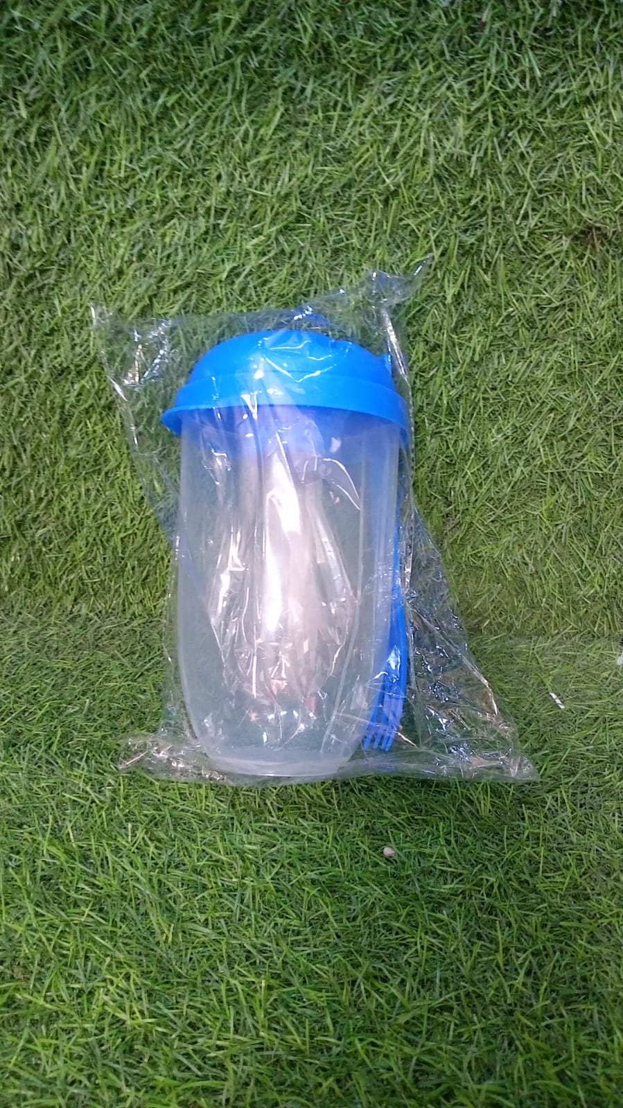 Fruit and Vegetable Salad Cups Easy Clean Salad Mixing Cup for Business People for Business Travel (1Pc)